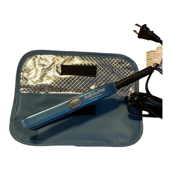 Babyliss Pro Nano Titanium Flat Iron 1/2" Travel / Purse
Size Never Used No Box - Picture 3 of 6